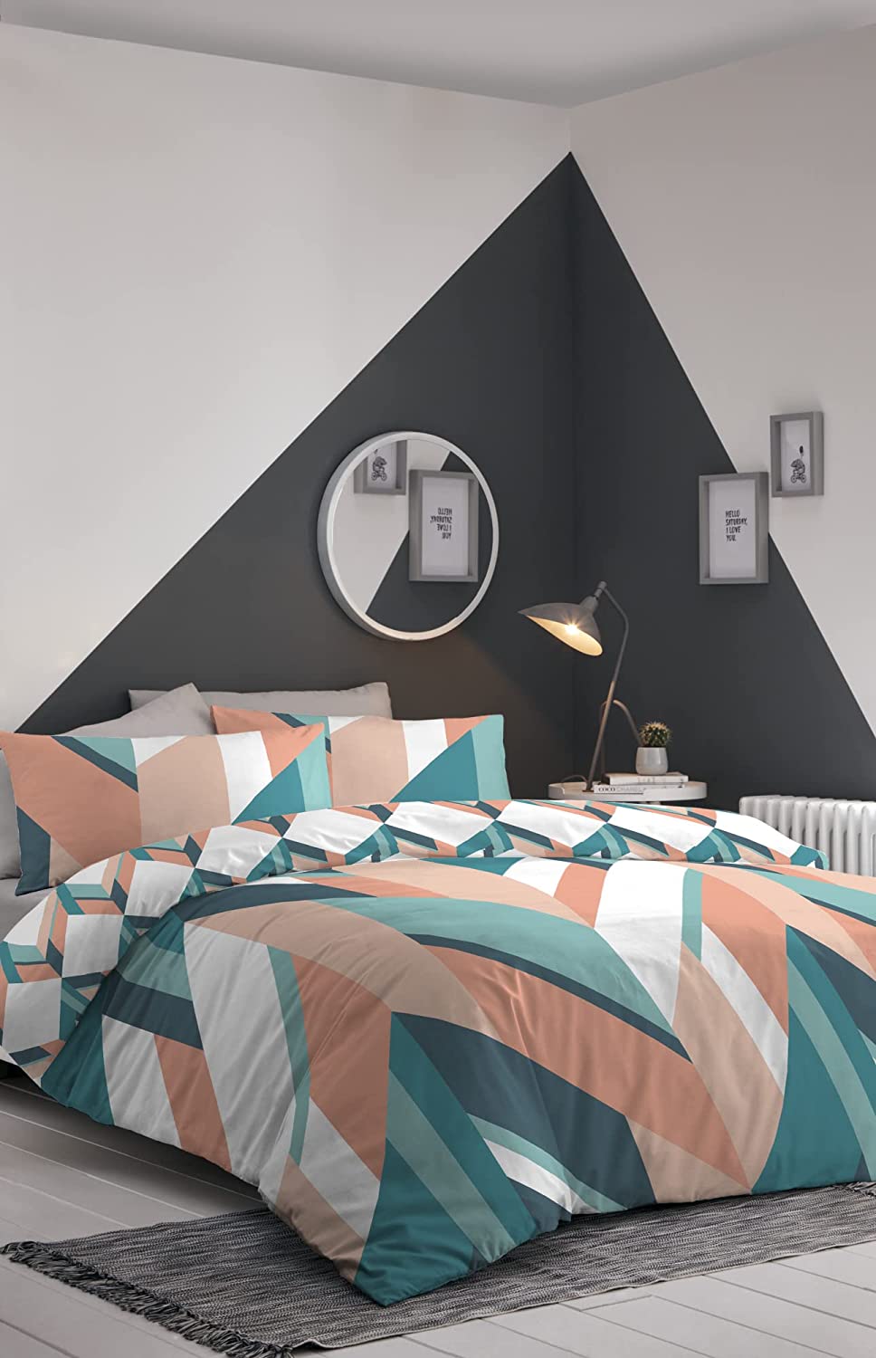 Anderson Bedding Set with Free Fitted Sheet - Image 2